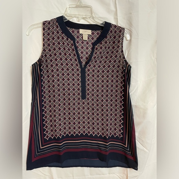LOFT Women's Sleeveless V-Neck Blouse Size‎ Large Petite Career Office Shirt - Picture 1 of 2